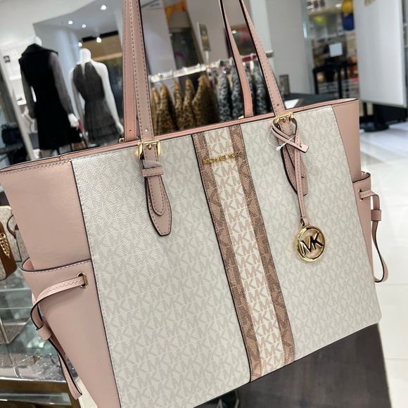 BUNDLE Michael Kors Gilly Large Drawstring Travel Tote Shoulder PwD Blush Wallet - Picture 3 of 16